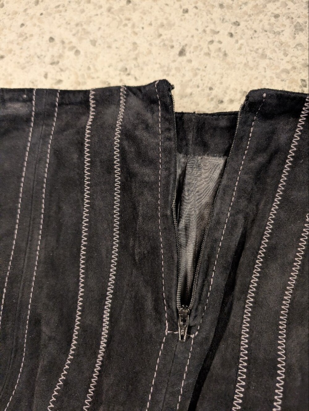Vintage Danier 90's Suede Skirt Genuine Leather Black High Waist Midi Pinstripes - Picture 10 of 16